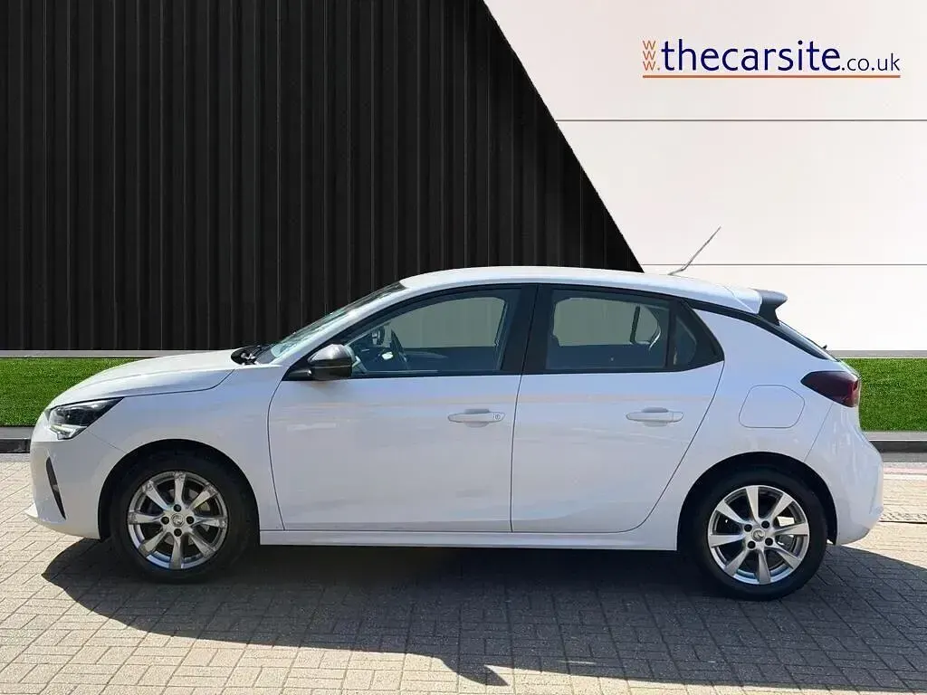 Used Vauxhall Corsa Edition 75 HP (55 kW) 2022 White Hatchback
