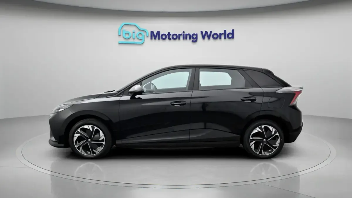 Used MG MG4 EV SE 319 kW (435 HP) 2023 Black Hatchback