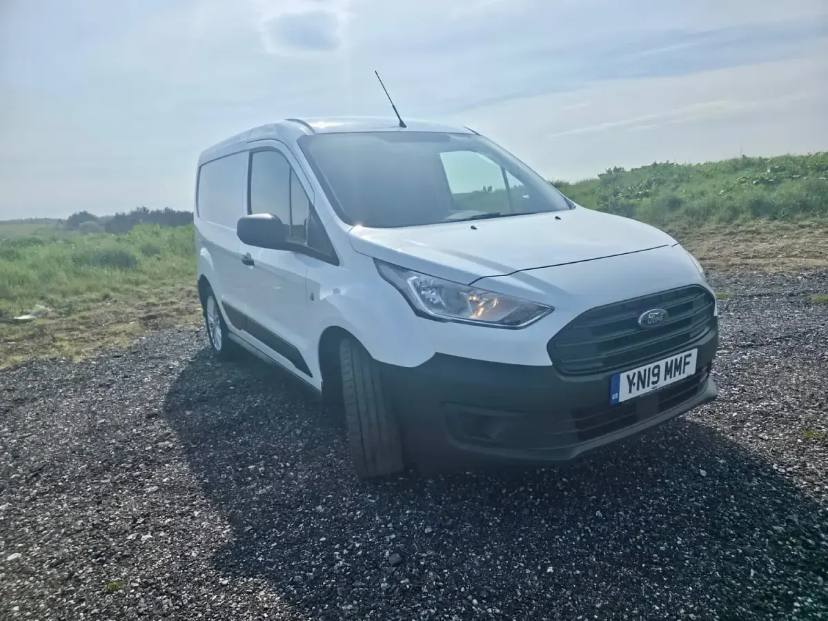 Used Ford Transit Connect 75 HP (55 kW) 2019 White MPV