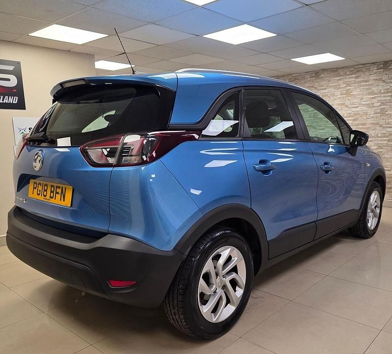 Used Vauxhall Crossland X 81 HP (59 kW) 2018 Blue SUV
