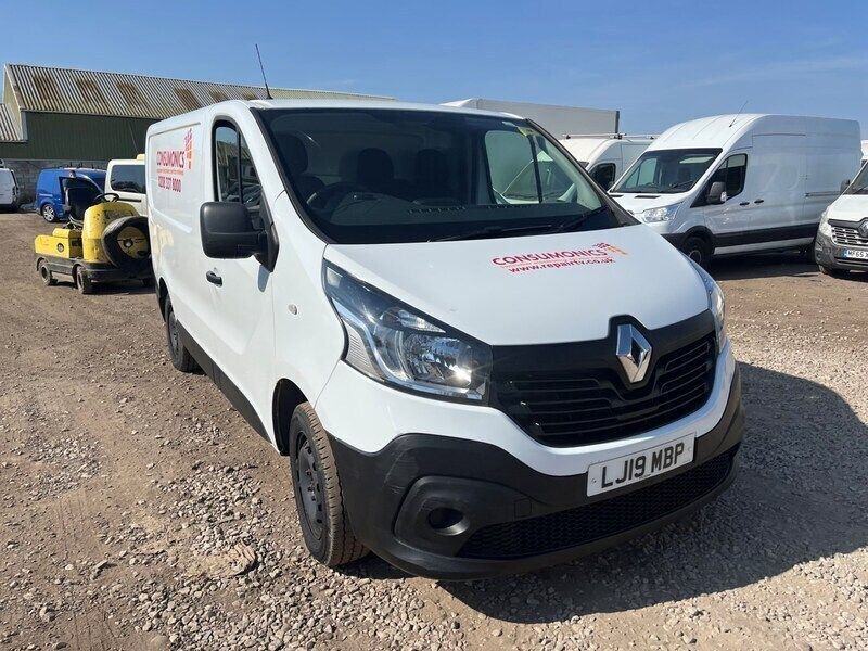White Used 2019 Renault Trafic Business Van | £4,295 - Image 1/4