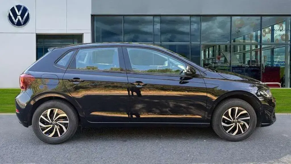 Used VW Polo Life 95 HP (69 kW) 2026 Black Hatchback