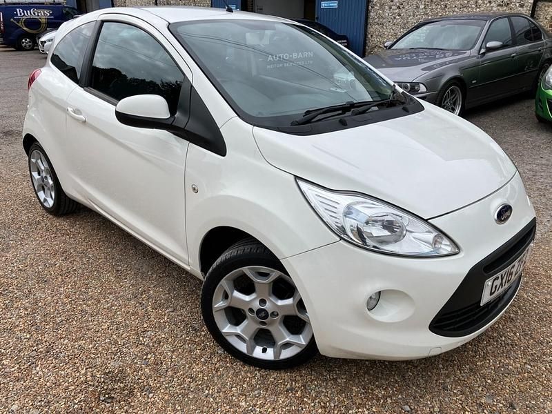 White Used 2016 Ford Ka Zetec Hatchback | £3,695 (Fair price) - Image 1/4