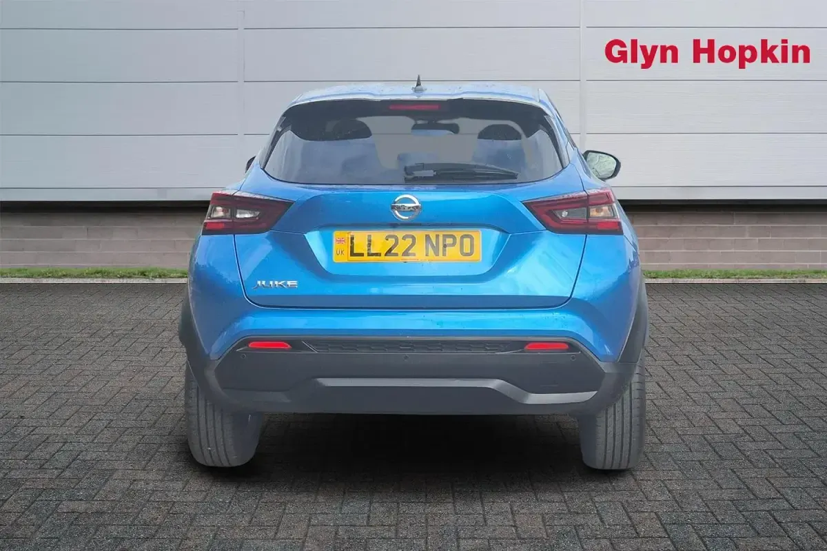 Used Nissan Juke N-Connecta 114 HP (83 kW) 2022 Blue SUV