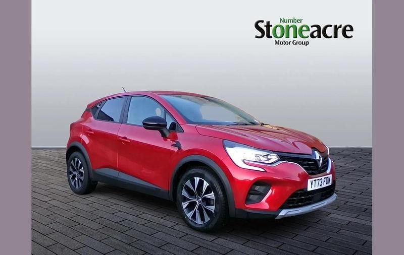 Red Used 2023 Renault Captur Evolution SUV | £11,795 (Good price) - Image 1/4