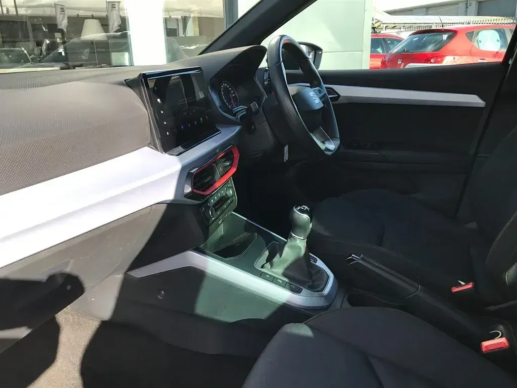 Used Seat Arona FR 110 HP (80 kW) 2022 Blue SUV