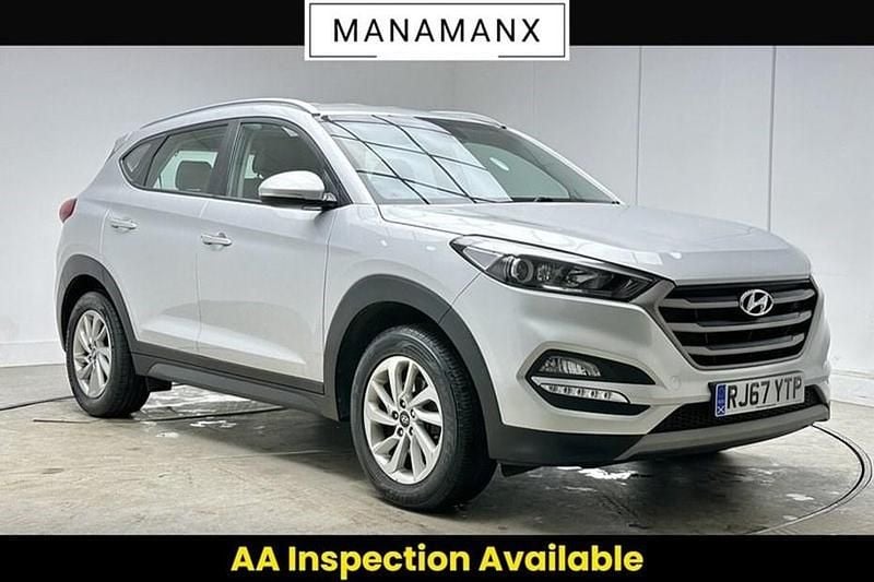 Used Hyundai Tucson SE 116 HP (85 kW) 2017 Platinum silver SUV