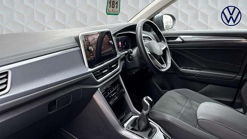 Used VW T-Roc Style 113 HP (83 kW) 2024 Grey SUV