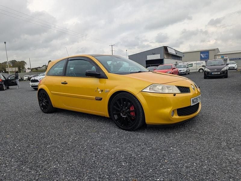 Yellow Used 2008 Renault Mégane III Hatchback | £4,995 (Fair price) - Image 1/4