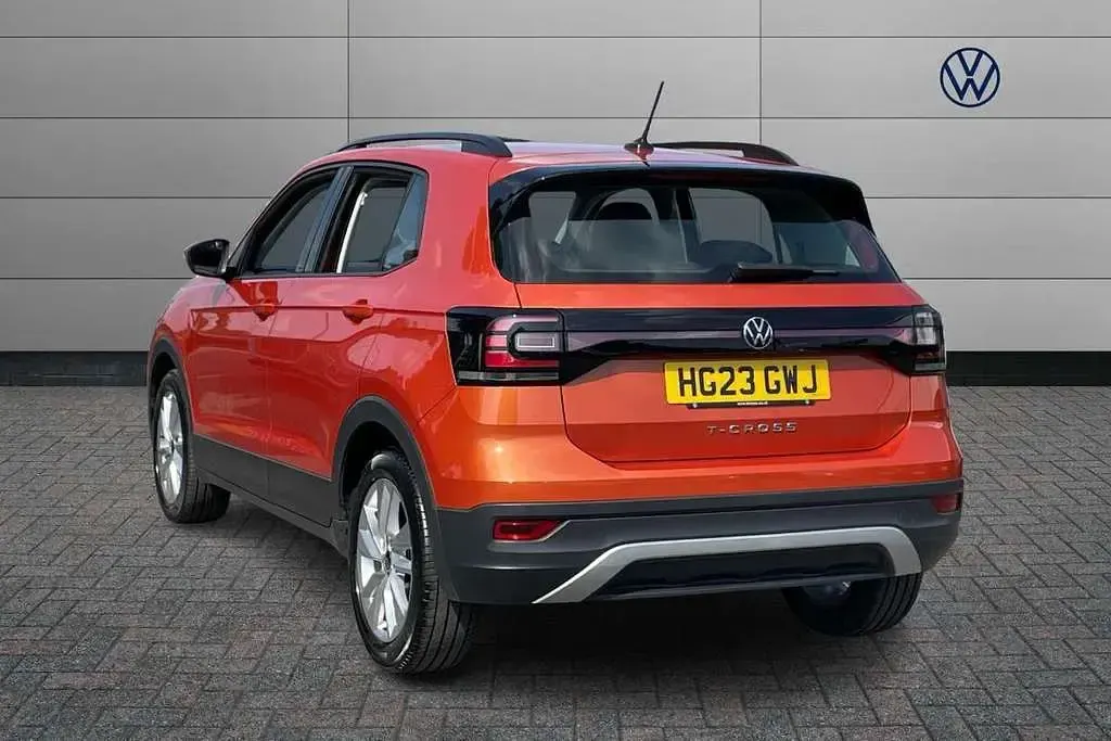 Used VW T-Cross SE 110 HP (80 kW) 2023 Orange SUV