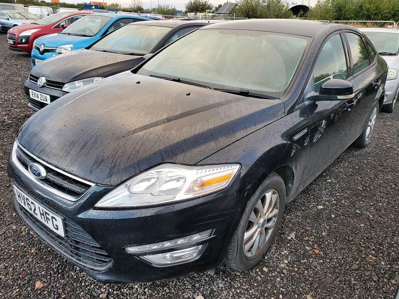 Black Used 2012 Ford Mondeo Zetec Hatchback | £2,195 (Fair price) - Image 1/4