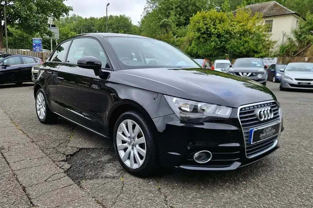 Używany Audi A1 Sport 86 KM (63 kW) 2014 Czarny Hatchback