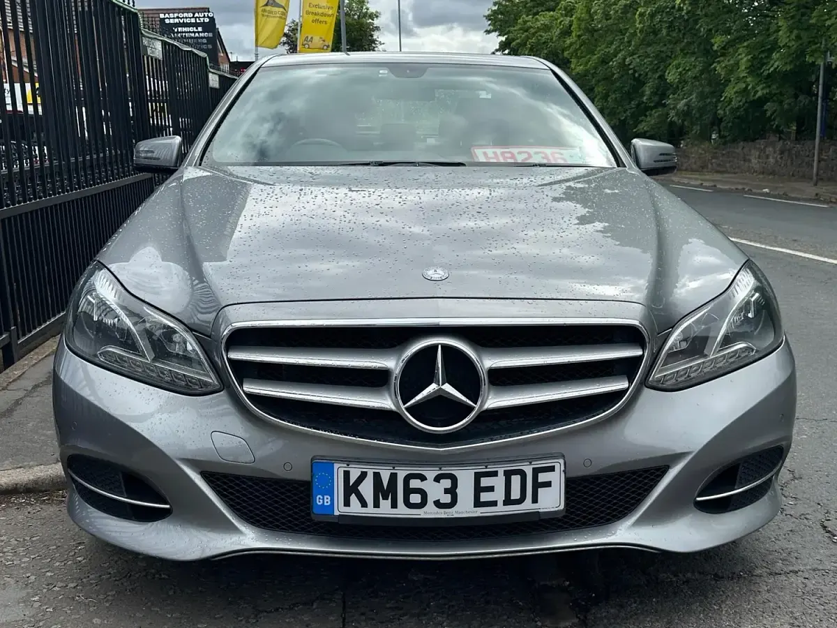 Used Mercedes E220 SE 2013 Silver Sedan