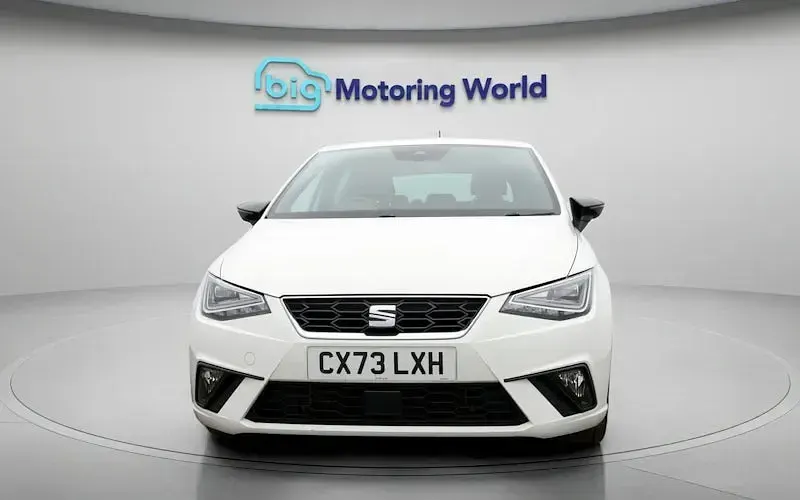 Used Seat Ibiza FR 80 HP (58 kW) 2023 White Hatchback