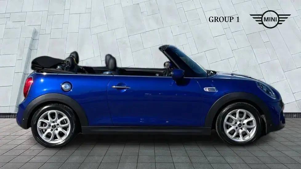 Używany Mini Cooper S Classic 189 KM (139 kW) 2019 Niebieski Hatchback
