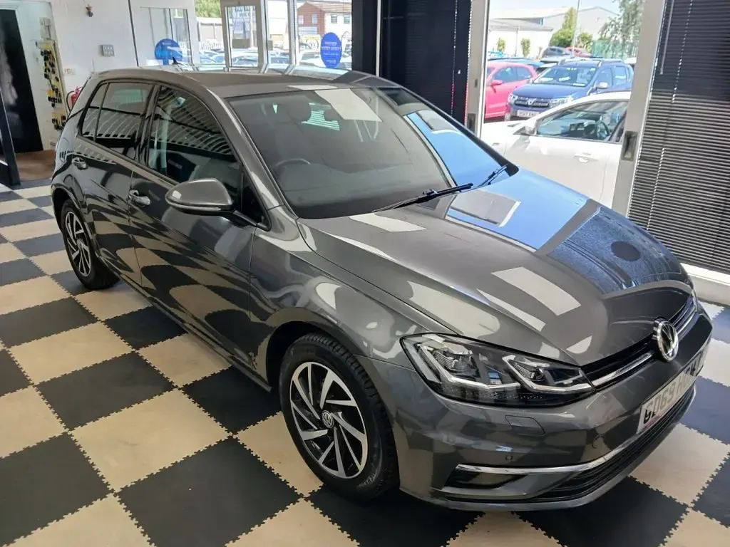 Used VW Golf VII Edition 150 HP (110 kW) 2019 Hatchback