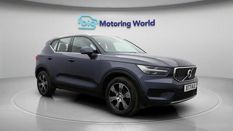 Used Volvo XC40 Inscription 163 HP (119 kW) 2022 Blue SUV