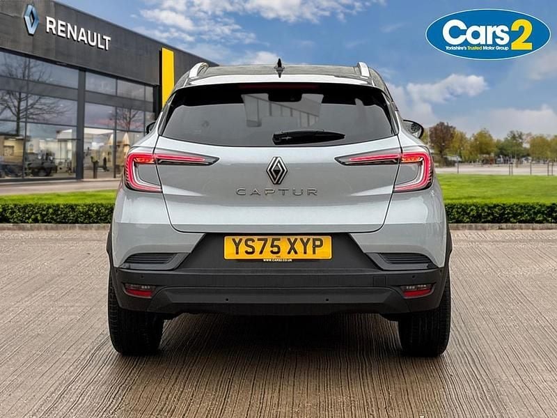 New Renault Captur Techno 2025 Grey/black SUV