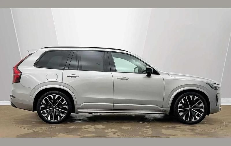 Usado Volvo XC90 Ultra 455 CV (334 kW) 2025 Plateado SUV