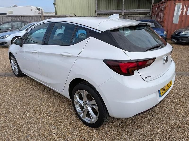 Usado Vauxhall Astra SRi 2017 Blanco Utilitario