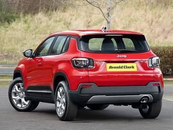 Used Jeep Avenger Altitude 100 HP (73 kW) 2025 Red SUV