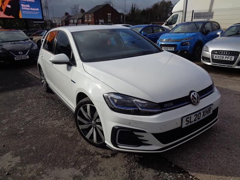 Used VW Golf VII Advance 204 HP (150 kW) 2020 White Hatchback