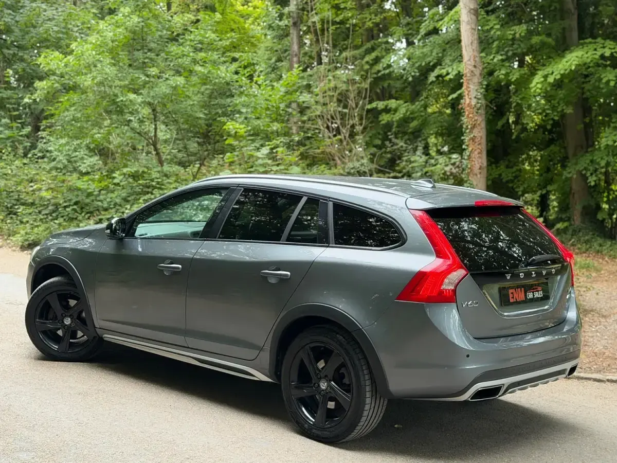 Used Volvo V60 CC 2015 Grey Estate