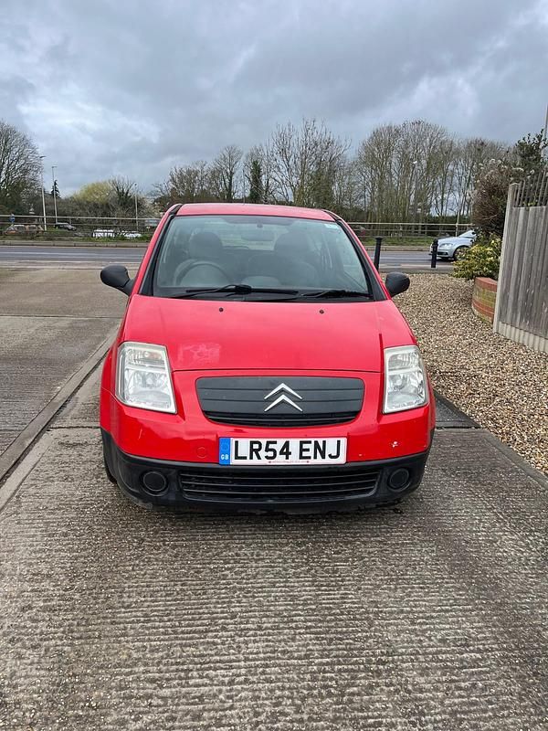 Used Citroën C2 60 HP (44 kW) 2004 Red Hatchback