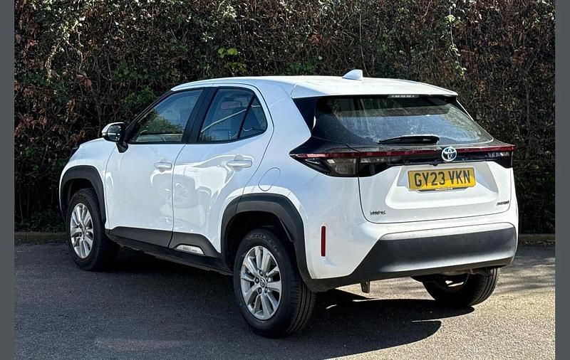 Used Toyota Yaris Cross 113 HP (83 kW) 2023 White SUV