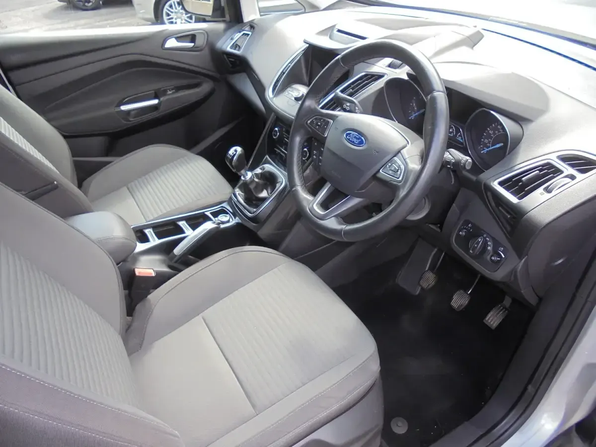 Used Ford C-MAX Titanium 118 HP (86 kW) 2017 Silver MPV