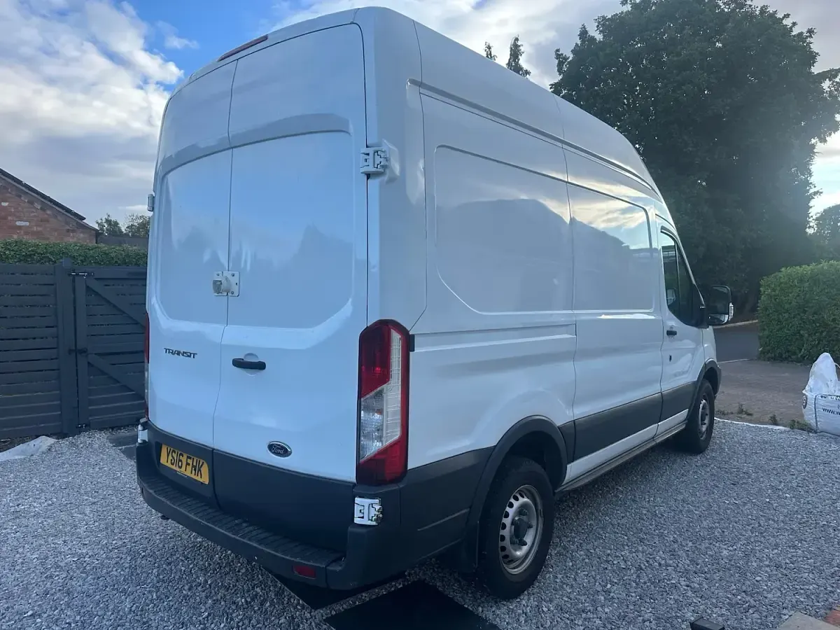 Used Ford Transit 125 HP (91 kW) 2016 White Van