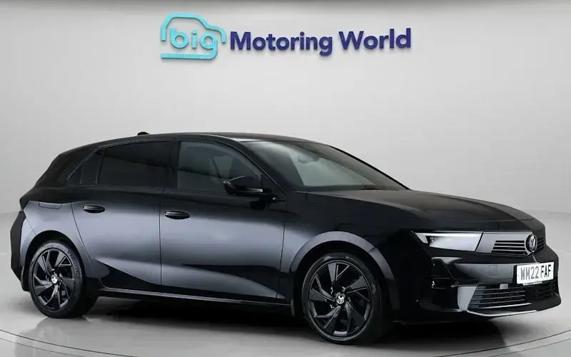 Used Vauxhall Astra GS Line 131 HP (96 kW) 2022 Hatchback
