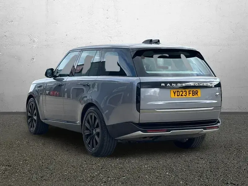 Używany Land Rover Range Rover SE 300 KM (220 kW) 2023 Szary SUV