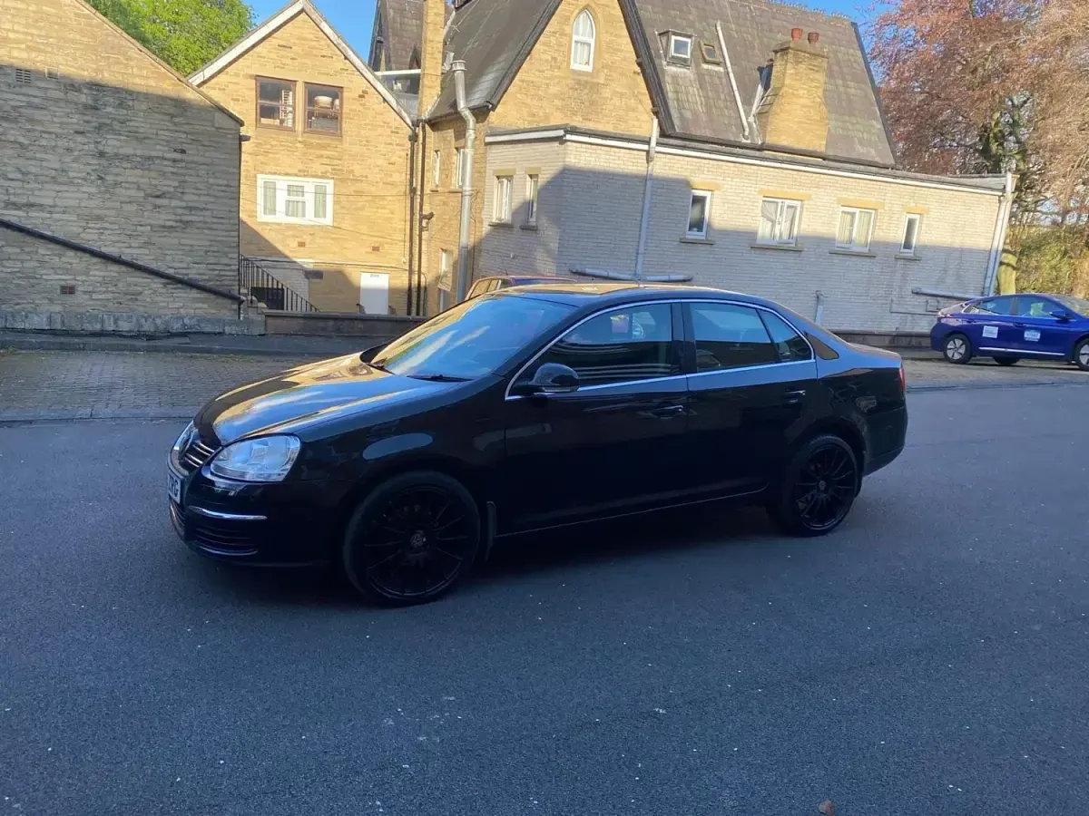 Usado VW Jetta SE 105 HP (77 kW) 2006 Preto Sedan