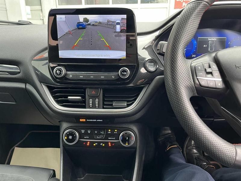 Used Ford Fiesta ST-Line X 99 HP (72 kW) 2023 White Hatchback