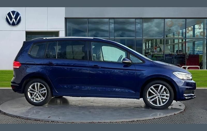 Used VW Touran Match 150 HP (110 kW) 2025 Blue MPV