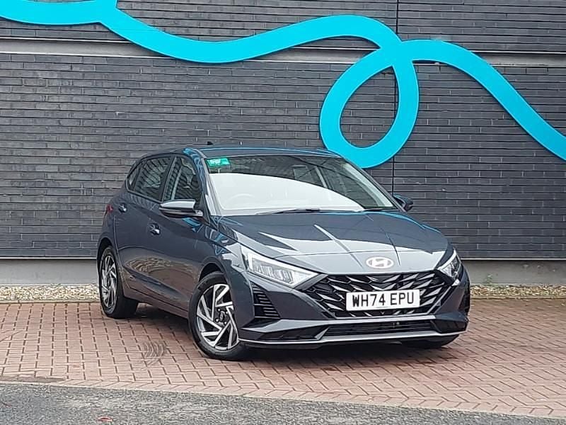 Used Hyundai i20 Advanced 100 HP (73 kW) 2025 Grey Hatchback