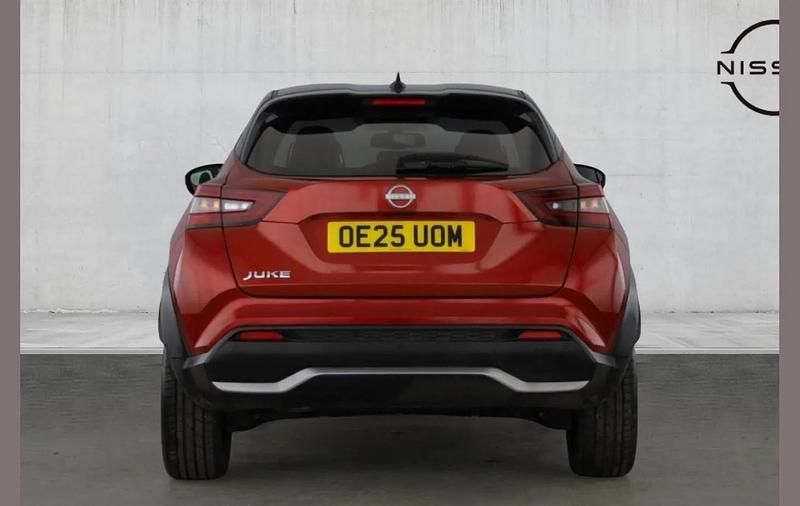 Used Nissan Juke Tekna+ 114 HP (83 kW) 2025 Red SUV
