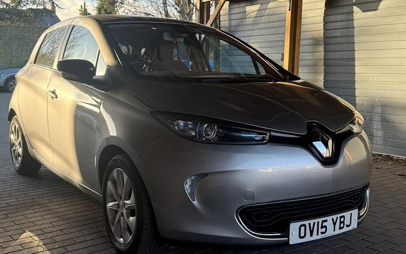 Used Renault Zoe Dynamique 64 kW (88 HP) 2015 Grey Hatchback