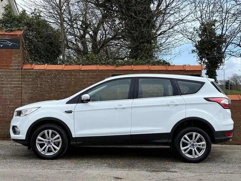 Used Ford Kuga Zetec 120 HP (88 kW) 2020 White SUV