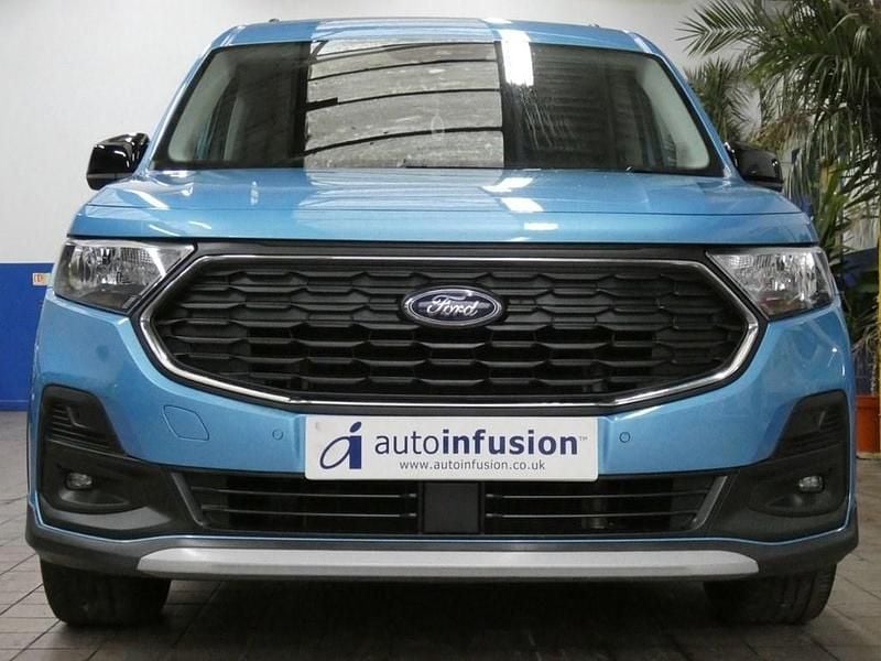 Used Ford Grand Tourneo Connect Active 114 HP (83 kW) 2023 Blue MPV