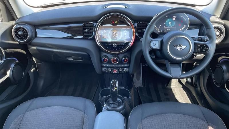 Used Mini Cooper Classic 136 HP (100 kW) 2023 Green Hatchback