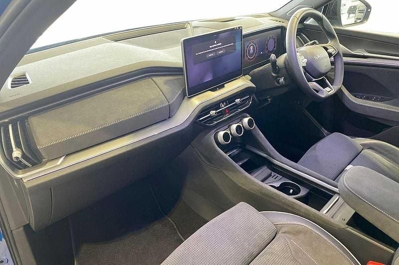 Used Skoda Kodiaq SportLine 150 HP (110 kW) 2025 Blue SUV