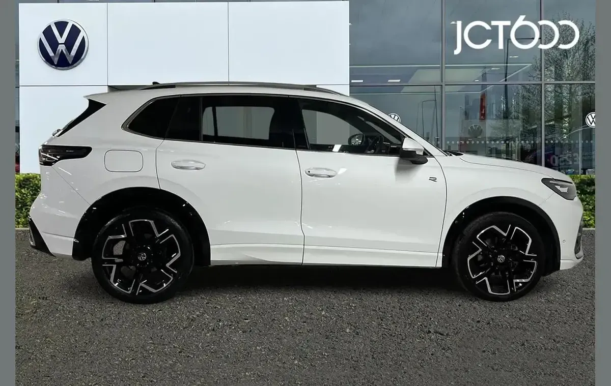 Used VW Tiguan R-line 147 HP (108 kW) 2025 White SUV