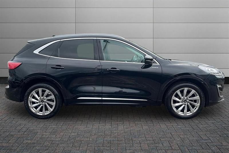 Used Ford Kuga Vignale 225 HP (165 kW) 2022 Agate black SUV