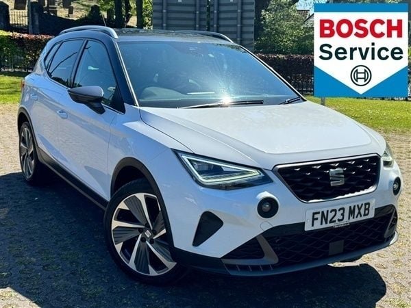 White Used 2023 Seat Arona FR Sport SUV | £13,594 (Fair price) - Image 1/1