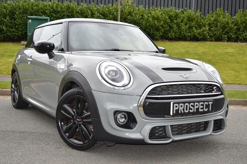Used Mini Cooper S Hatch 2020 Moonwalk grey metallic Hatchback