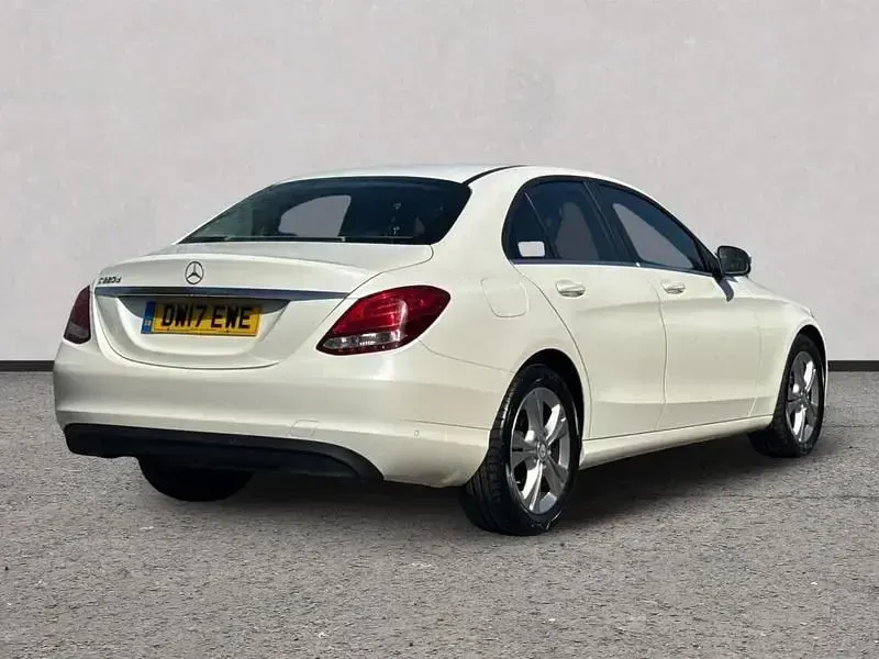 Usado Mercedes C220 Executive 170 CV (125 kW) 2017 Blanco Berlina