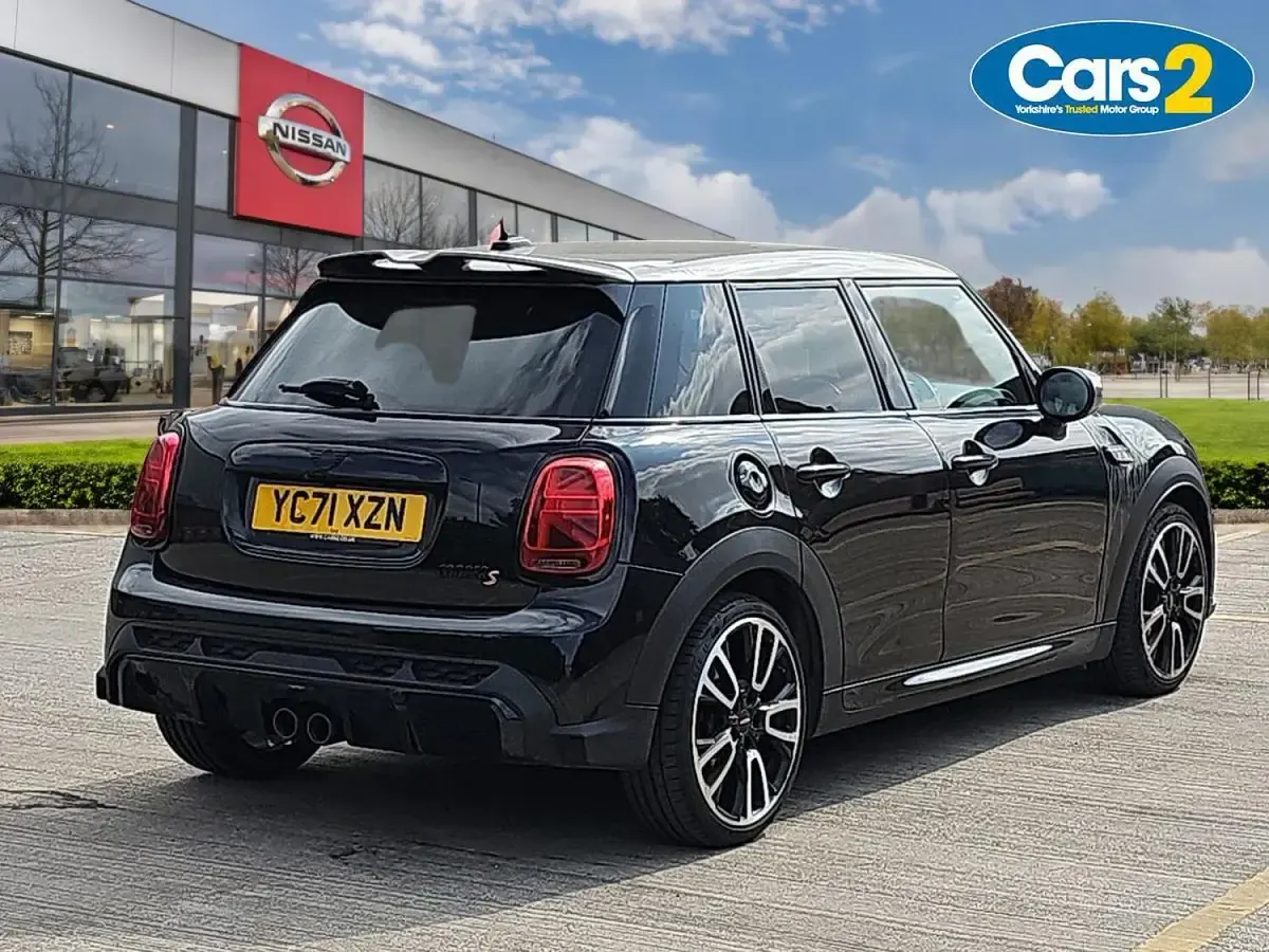 Used Mini Cooper S Hatch 178 HP (130 kW) 2021 Black Hatchback