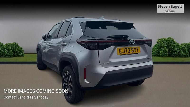 Used Toyota Yaris Hybrid Design 2023 Silver Hatchback